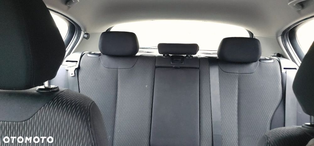 BMW Seria 1 116d EfficientDynamics Sport Line - 4