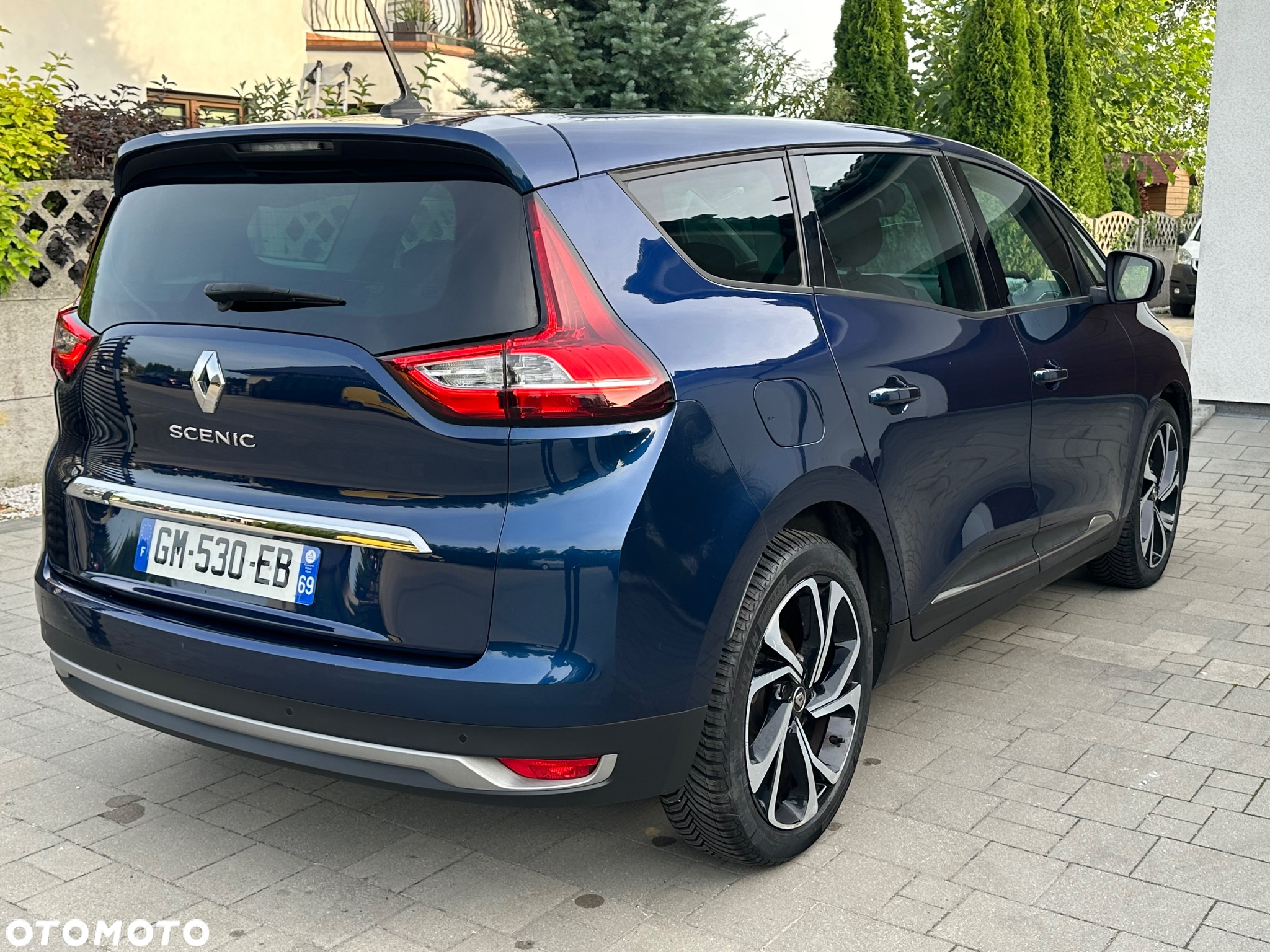 Renault Grand Scenic - 2