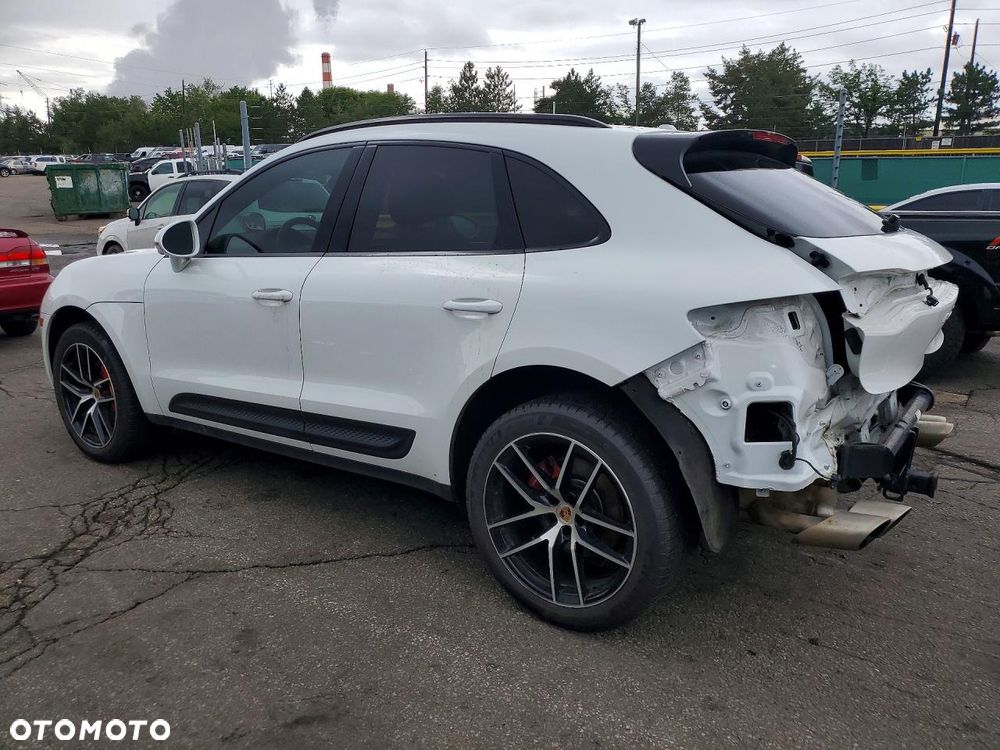 Porsche Macan S - 5
