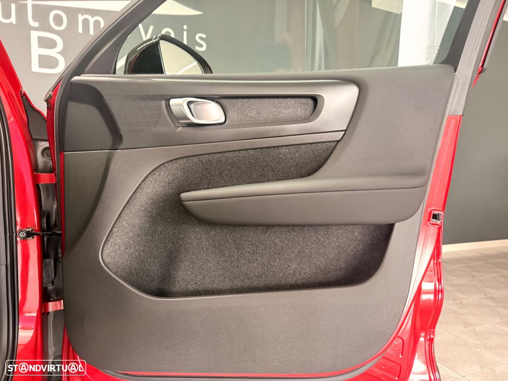 Volvo C40 Recharge Single Motor Plus - 29