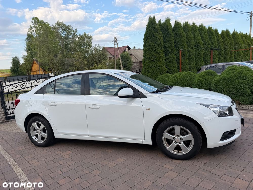 Chevrolet Cruze 1.6 - 14