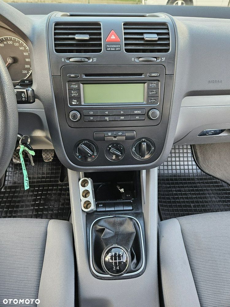 Volkswagen Golf - 14