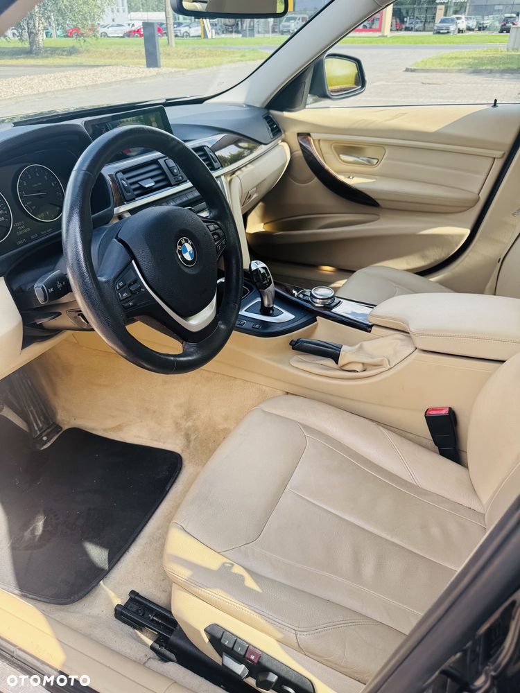 BMW Seria 3 328i xDrive Sport-Aut Luxury Line - 10