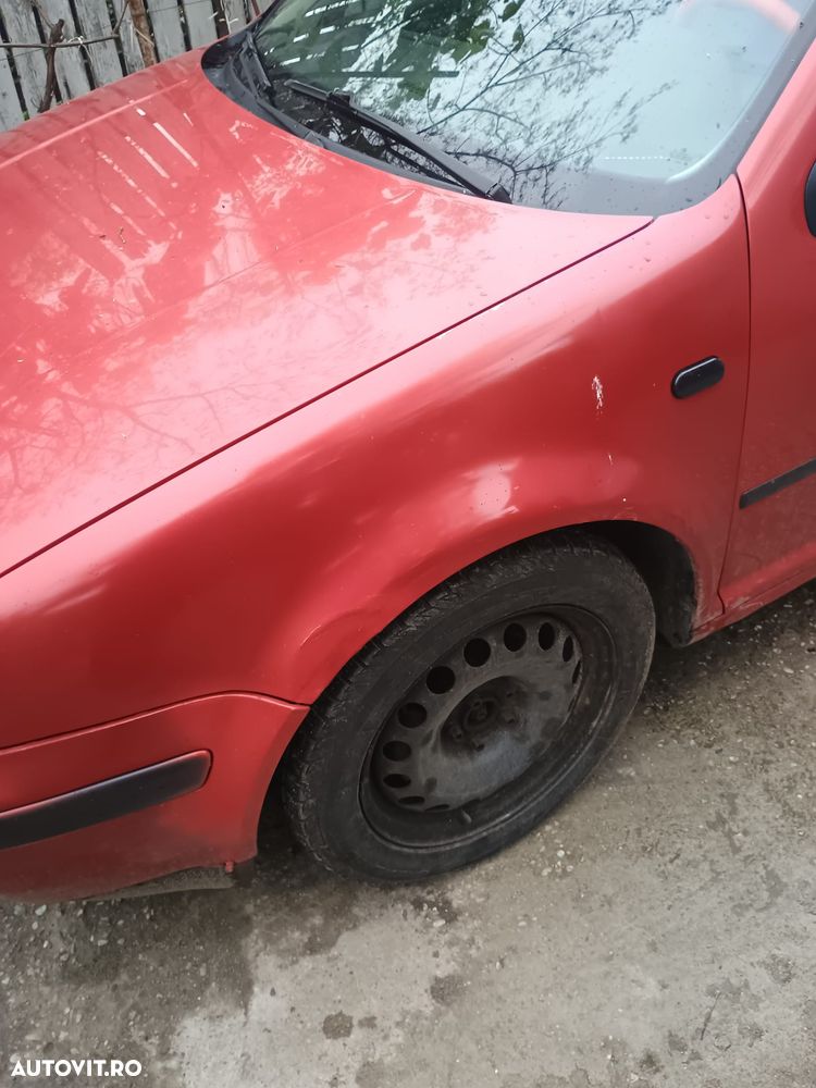 Volkswagen Golf - 5