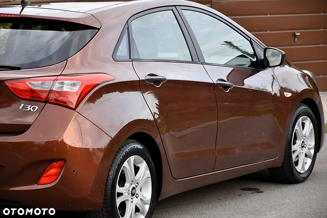 Hyundai i30 1.4 Comfort - 11