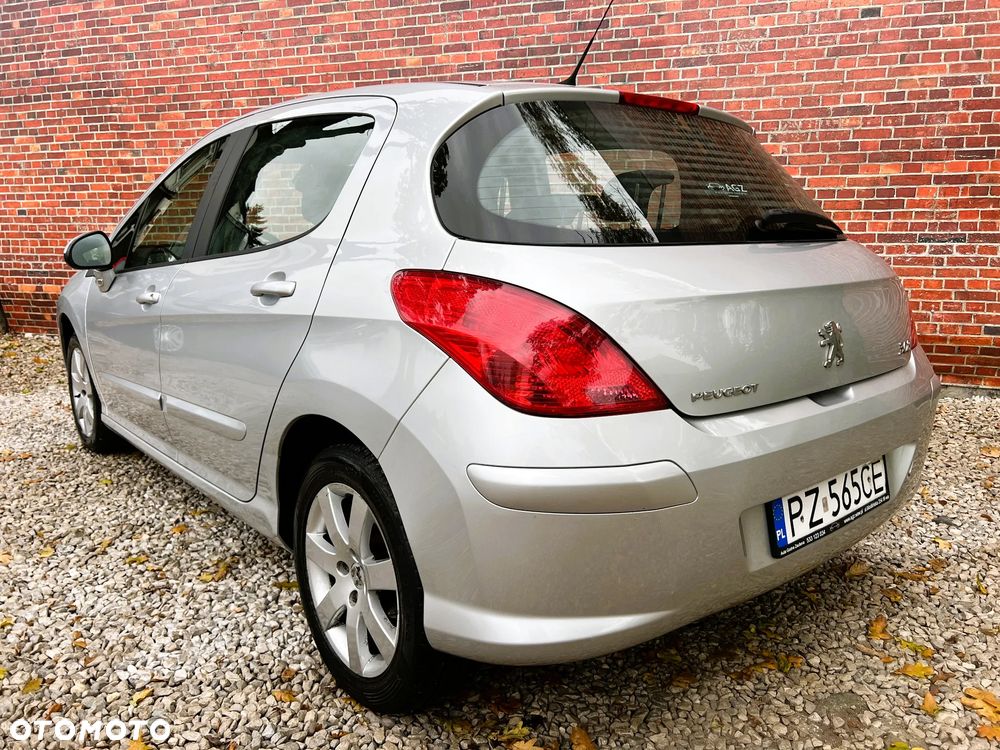 Peugeot 308 - 4