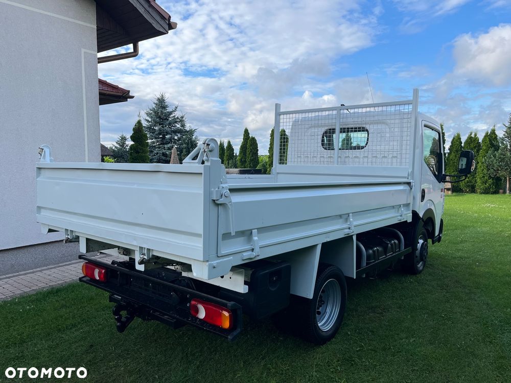 Renault Maxity - 5