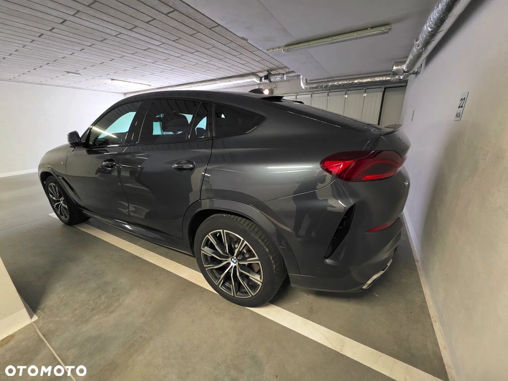 BMW X6 xDrive40d mHEV - 4