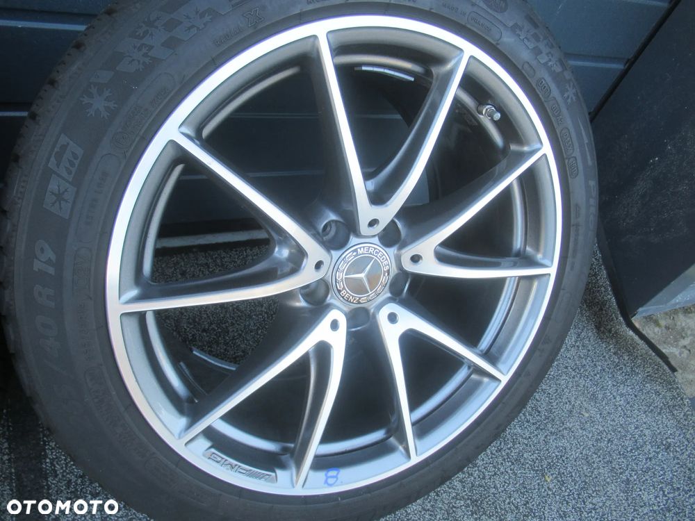 FELGI ALUMINIOWE OPONY MERCEDES E-KLASA W212 AMG 9.5Jx19H2 ET52 ET25 A2134014600 A2134012600 265/40/R19 - 12