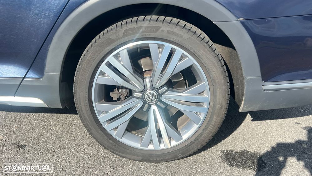 VW Passat Alltrack 2.0 TDi DSG 4Motion - 7