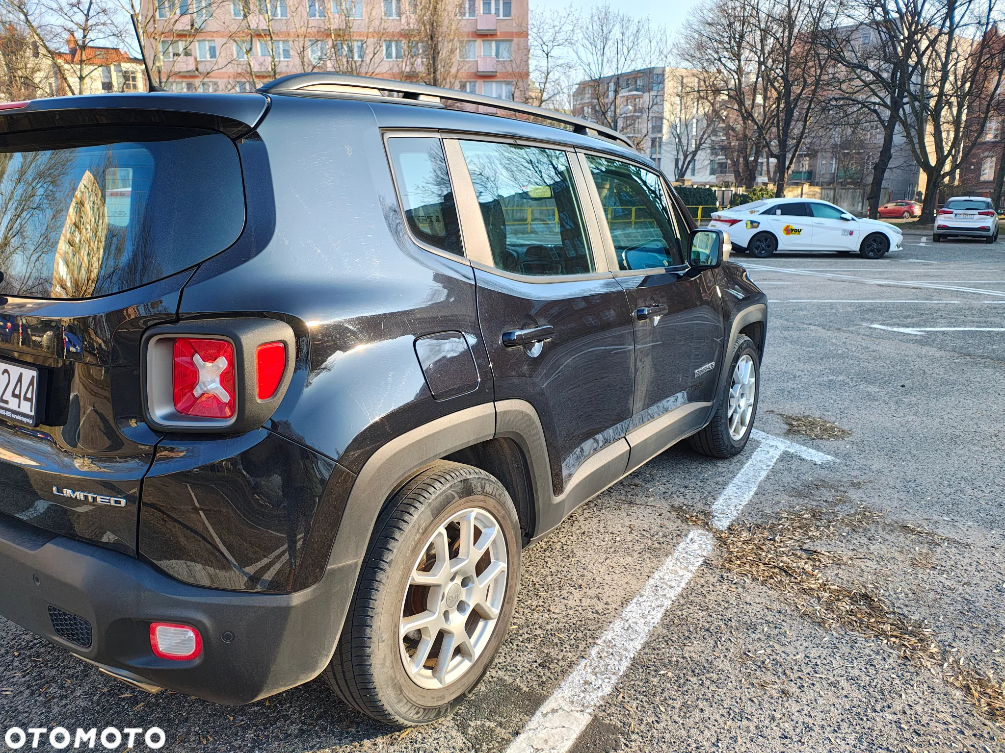 Jeep Renegade 1.3 GSE T4 Turbo Limited FWD S&S - 3