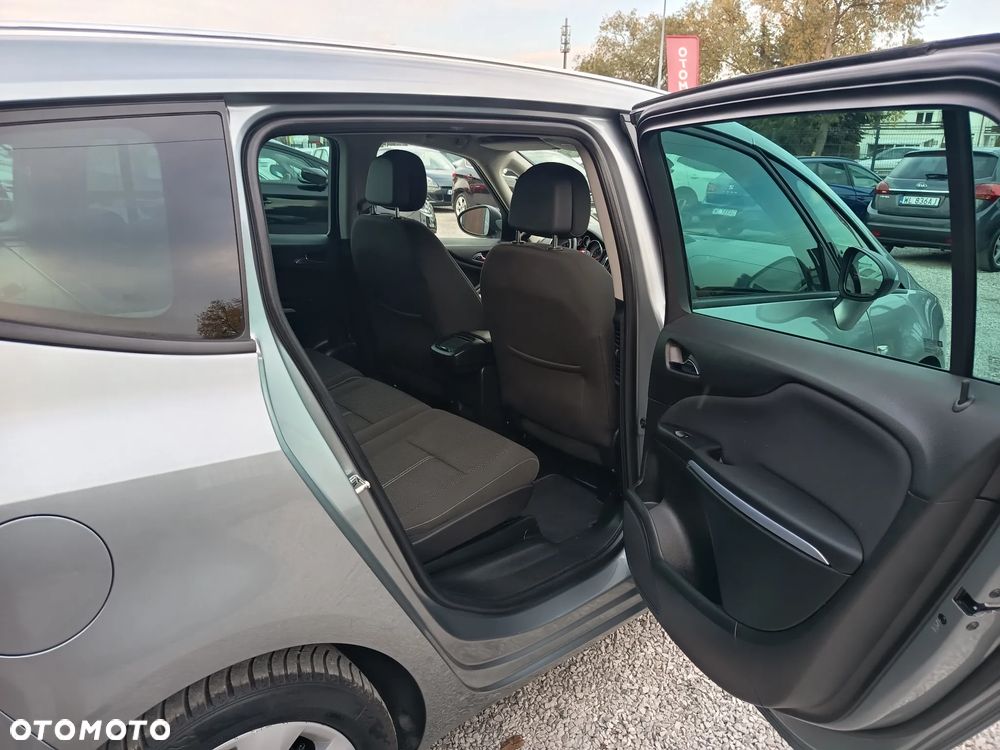 Opel Zafira Tourer 1.4 Turbo Active - 32