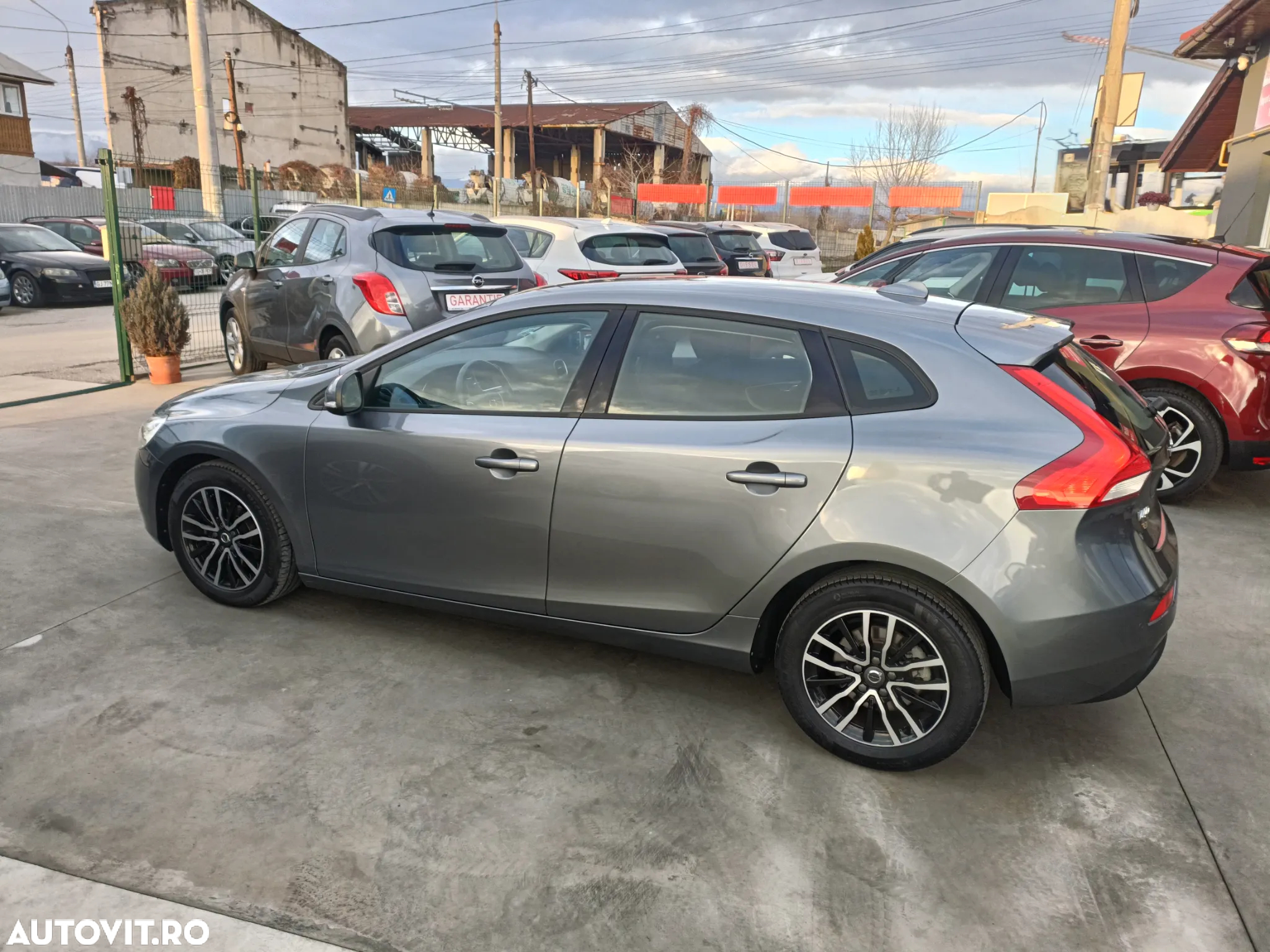 Volvo V40 D2 Momentum - 12