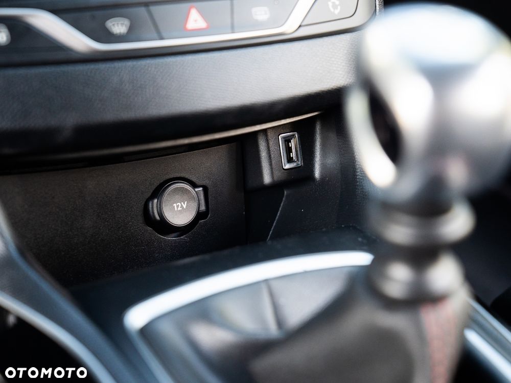 Peugeot 308 PureTech 130 GPF Stop & Start Allure - 37