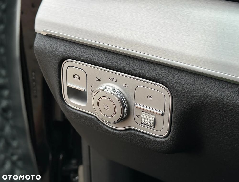 Mercedes-Benz GLE 300 d 4-Matic - 32