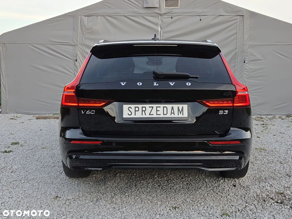 Volvo V60 B3 B Plus Dark - 33