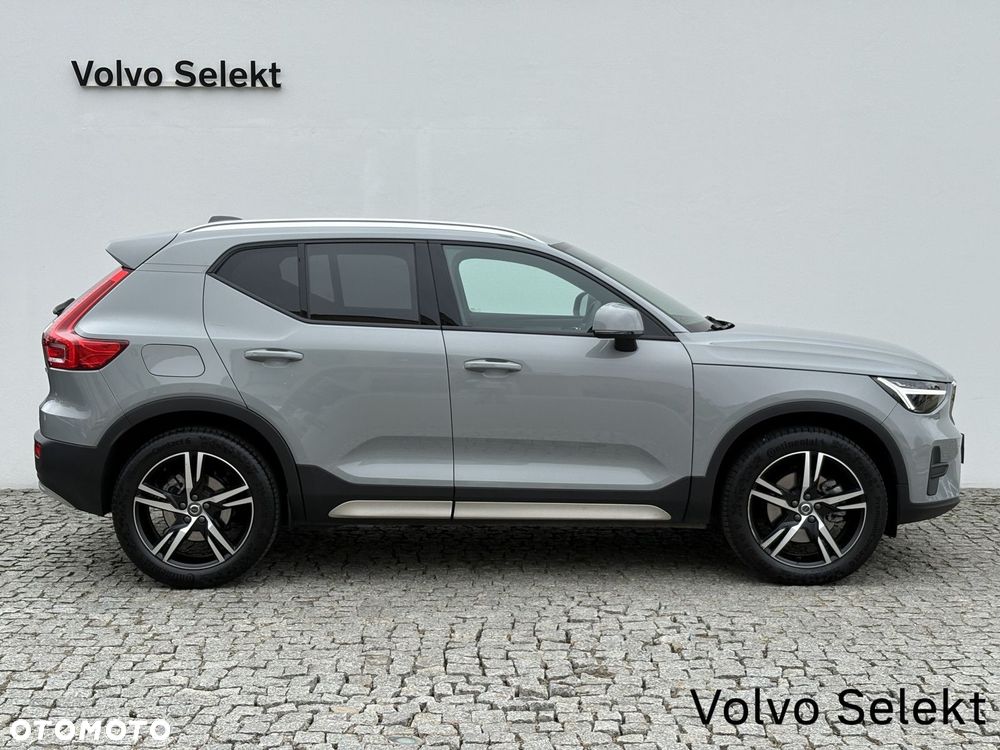 Volvo XC 40 2024