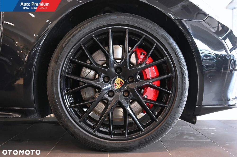 Porsche Panamera Turbo - 30