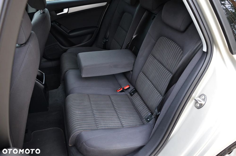 Audi A4 Avant - 31