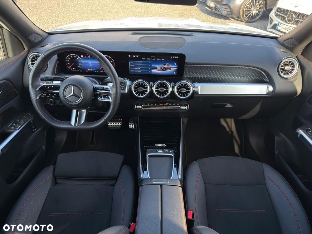 Mercedes-Benz GLB 200 AMG Line 7G-DCT - 21