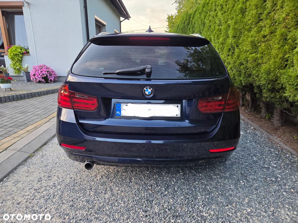 BMW Seria 3 318d Sport Line - 6