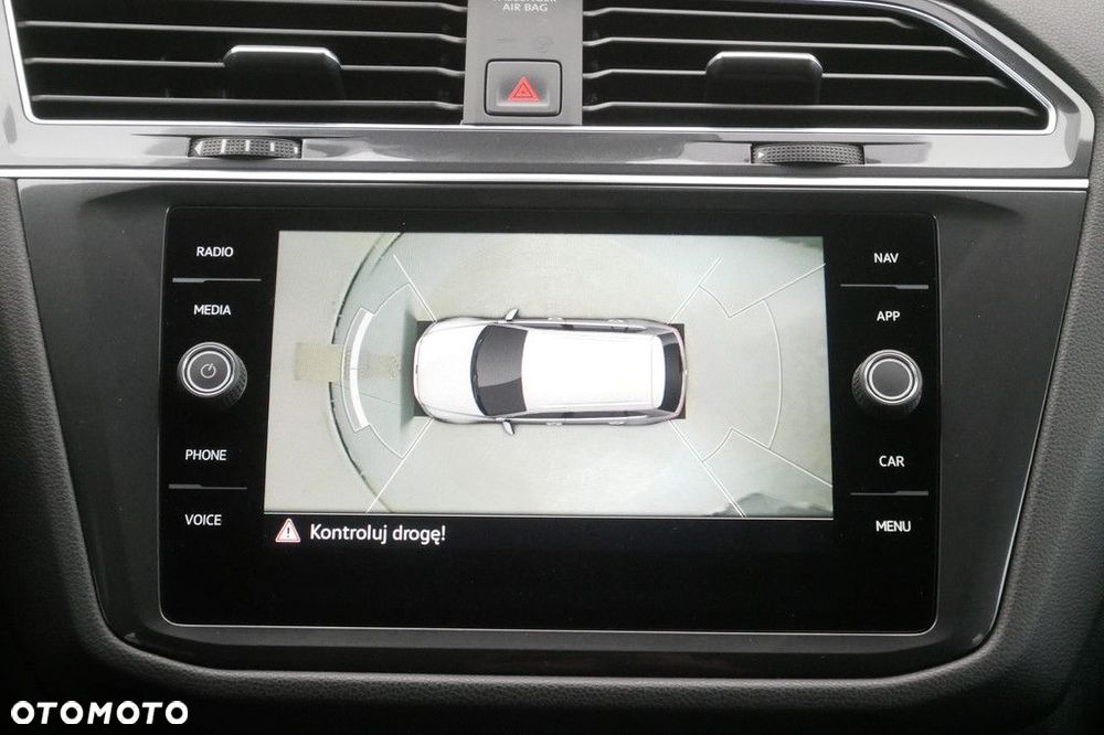 Volkswagen Tiguan Allspace 2.0 TSI 4Mot Elegance DSG - 26