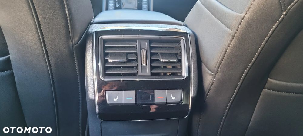 Skoda Superb 2.0 TSI 4x4 L&K DSG - 23