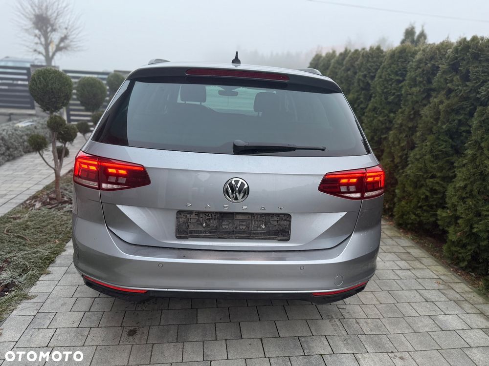Volkswagen Passat - 5