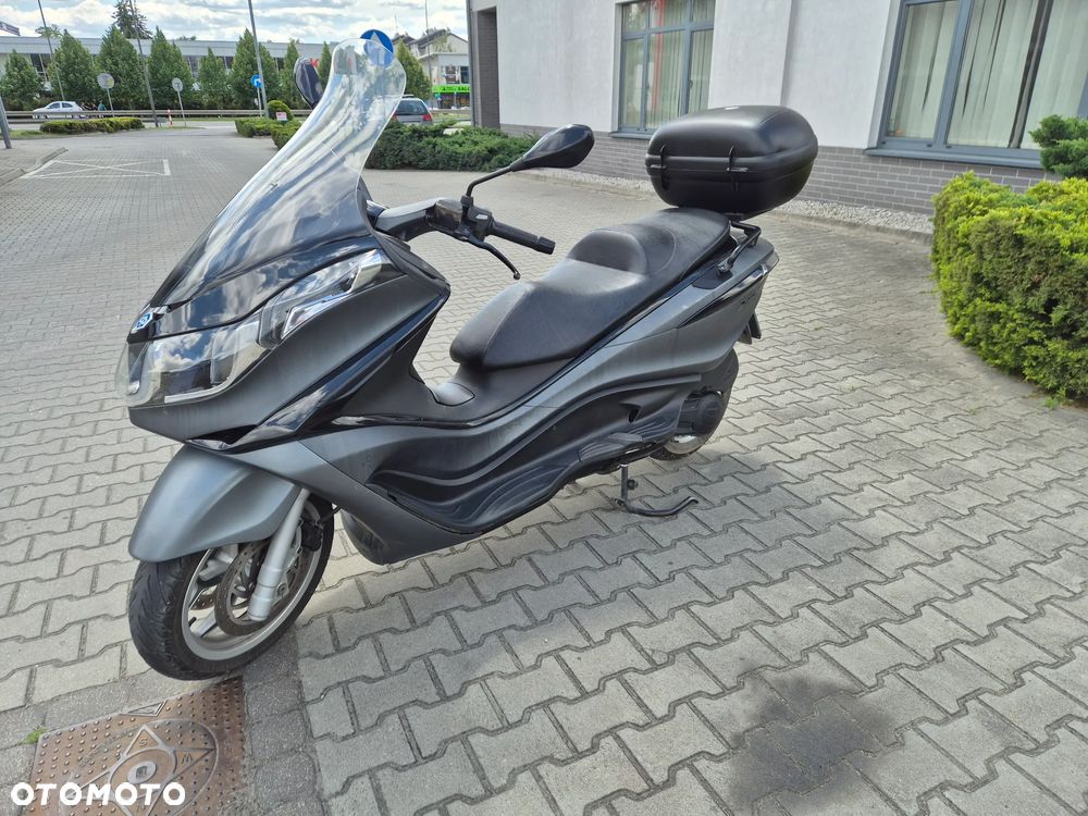 Piaggio X10 - 2