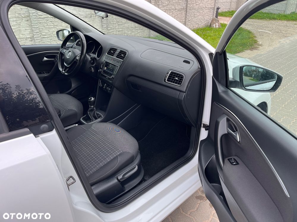 Volkswagen Polo 1.2 TSI (Blue Motion Technology) Comfortline - 27