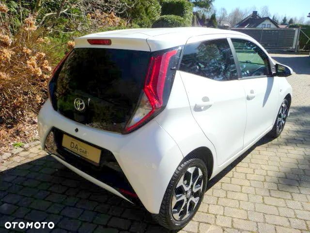 Toyota Aygo 1.0 VVT-i Color Edition - 2