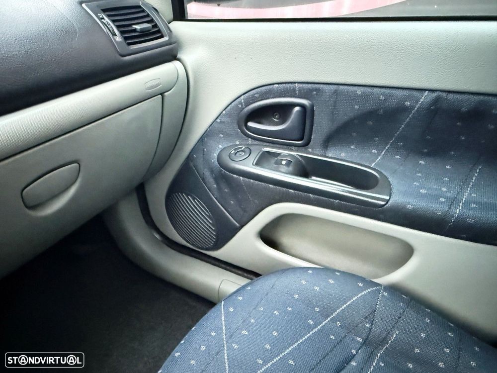 Renault Clio 1.5 dCi Dynamique Luxe - 18