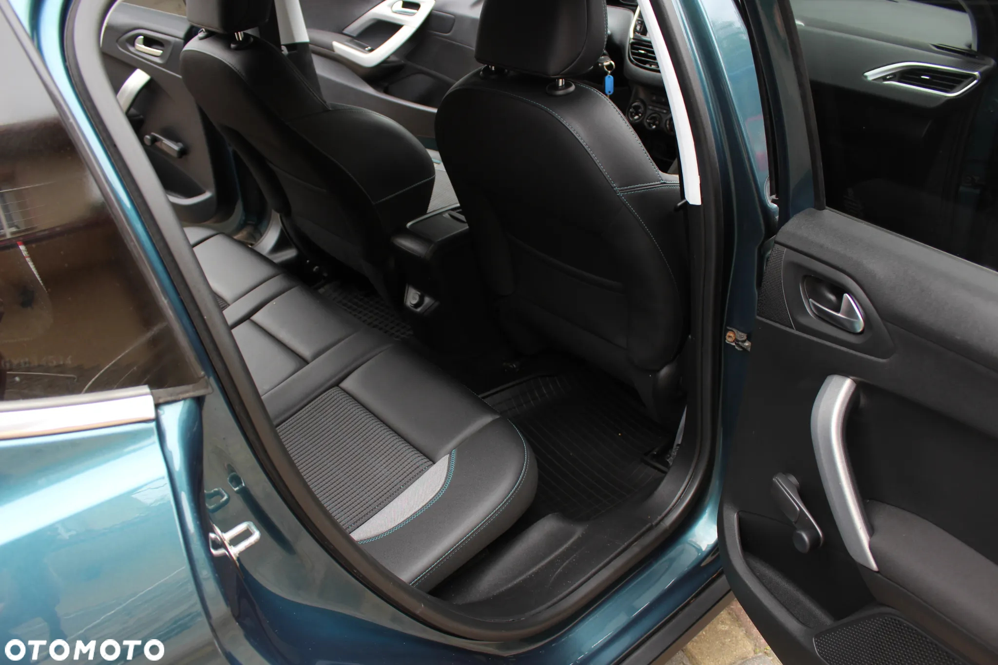 Peugeot 2008 - 23