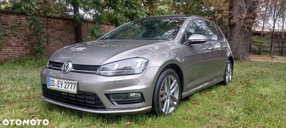 Volkswagen Golf - 2