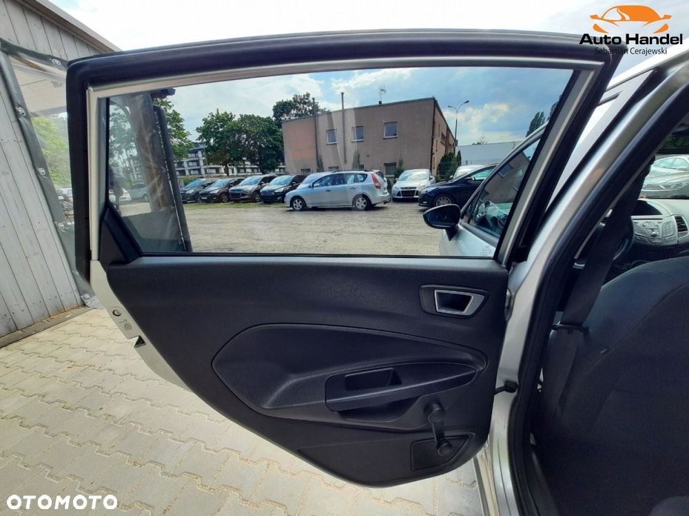 Ford Fiesta 1.0 EcoBoost Titanium - 30