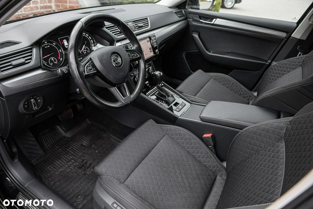 Skoda Superb 2.0 TDI DSG Premium Edition - 6