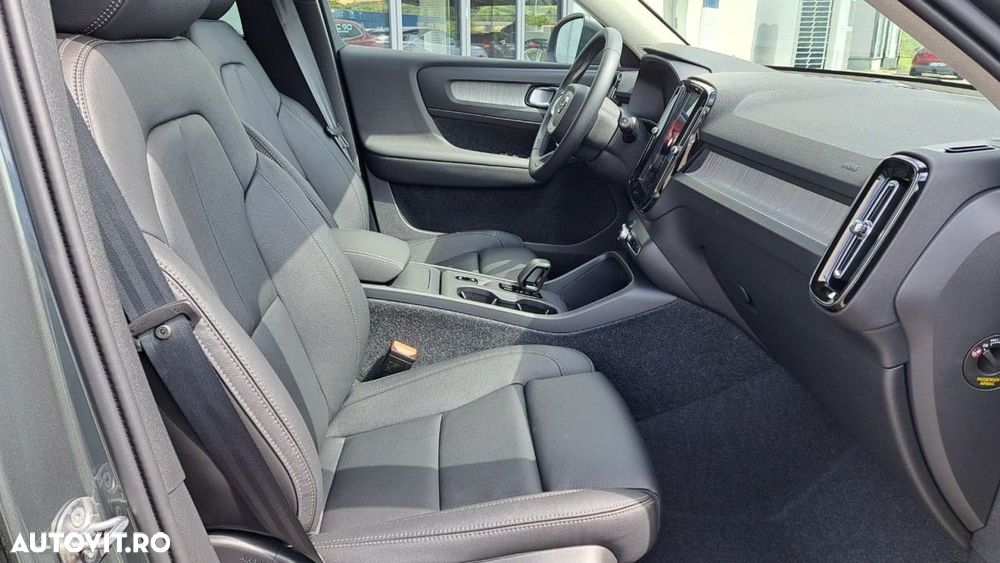 Volvo XC 40 B3 AT FWD MHEV Core - 13