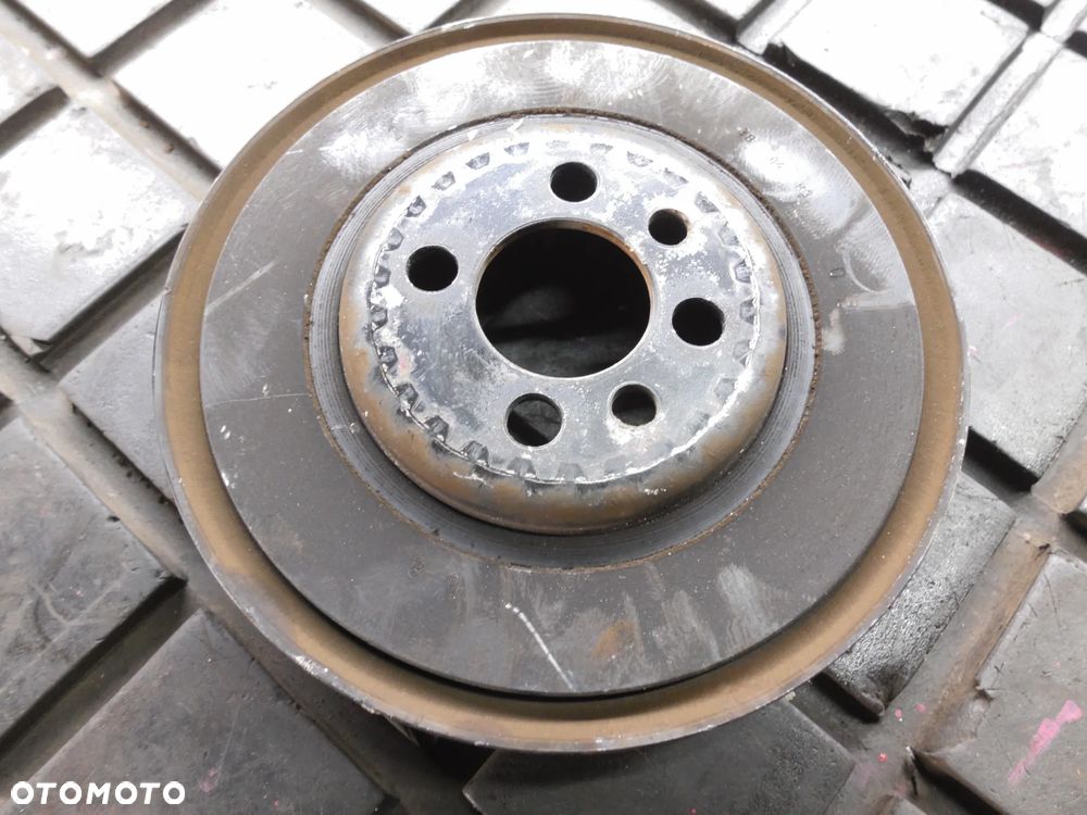 KOŁO PASOWE 06A105243E A4 B6 B7 A6 C5 ALT 2.0 B - 3