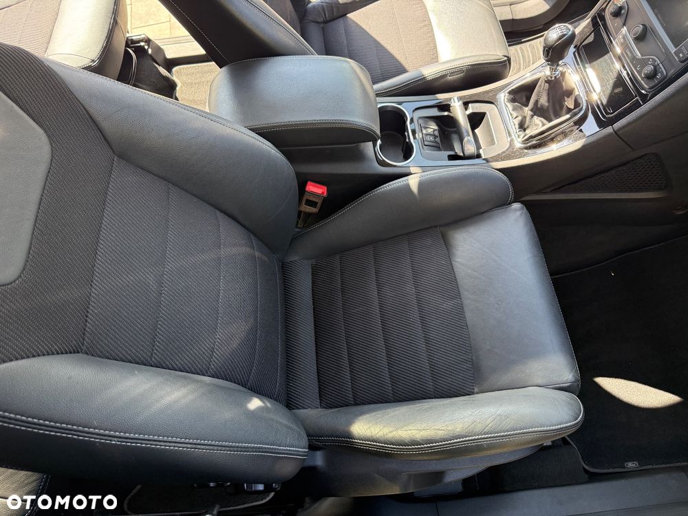 Ford Galaxy 2.0 TDCi Titanium - 17