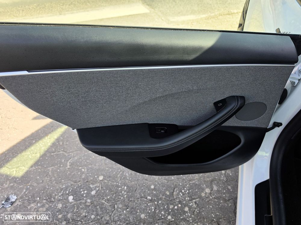 Tesla Model 3 Standard Range Plus RWD - 42