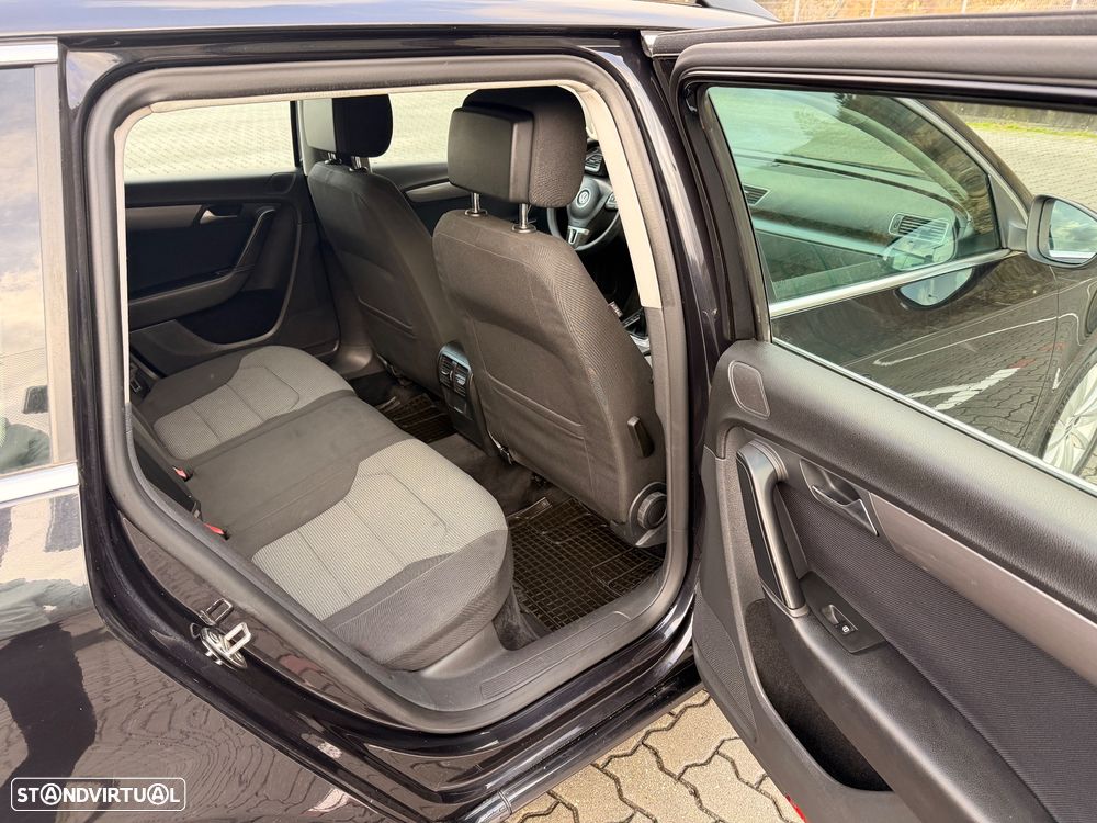 VW Passat Variant 2.0 TDi Comfortline - 15
