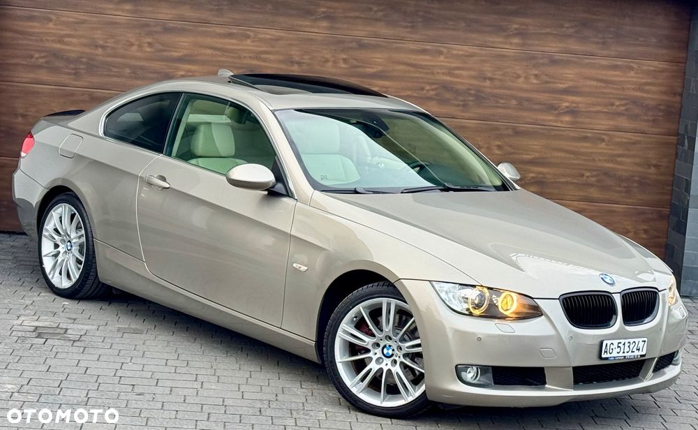 BMW Seria 3 330i Edition Exclusive - 4