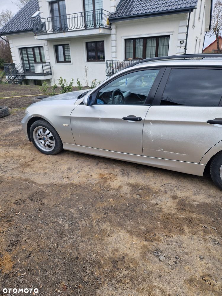 BMW Seria 3 320d DPF - 3