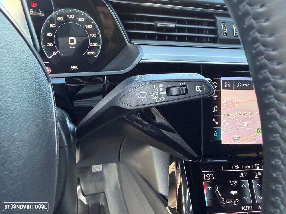 Audi e-tron 55 quattro S line - 27