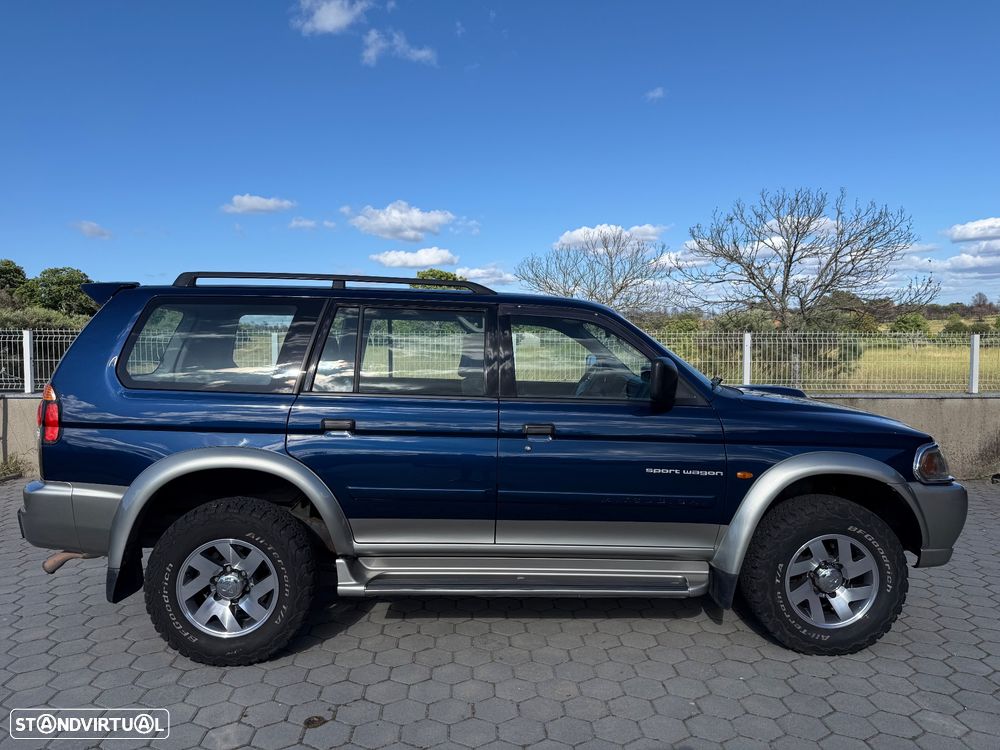 Mitsubishi Pajero Sport 2.5 TD GLS - 4