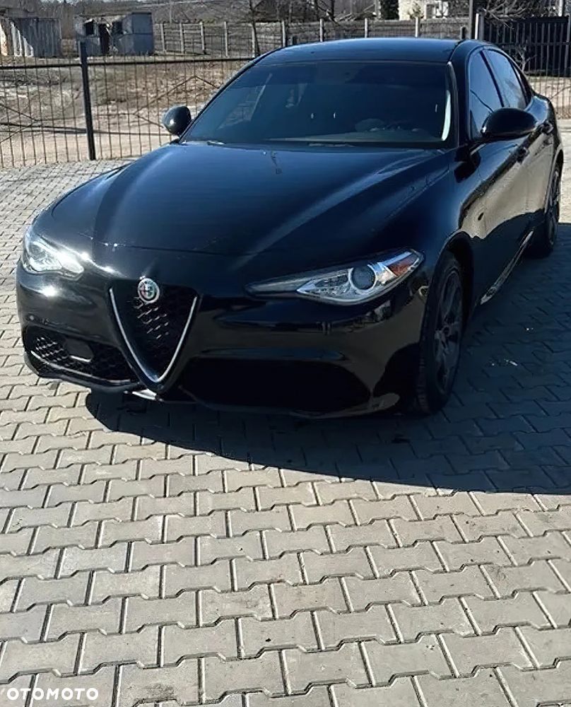 Alfa Romeo Giulia - 3