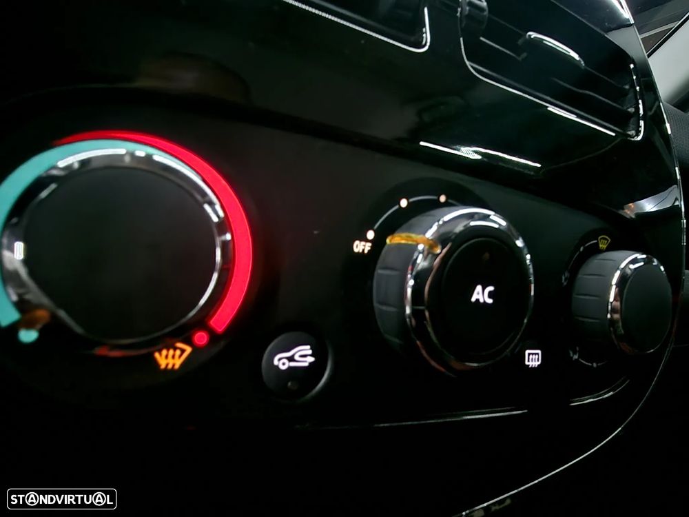 Renault Clio 1.5 dCi Limited - 11