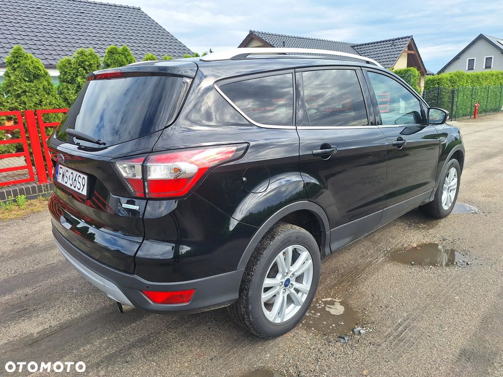Ford Kuga - 10