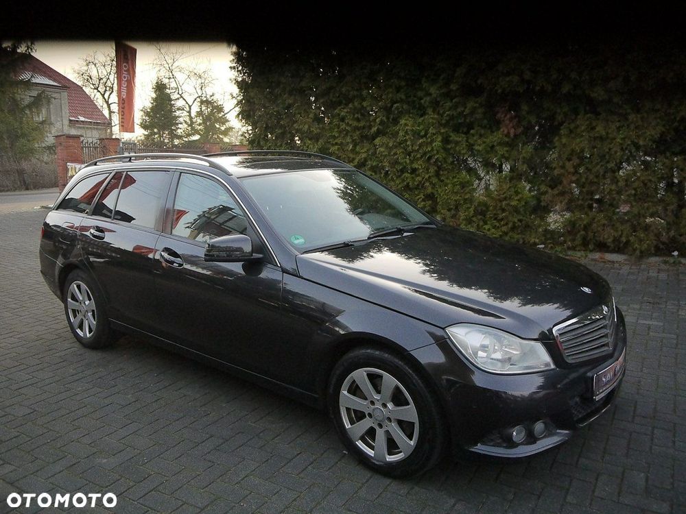 Mercedes-Benz Klasa C 220 CDI 7G-TRONIC Avantgarde Edition - 13