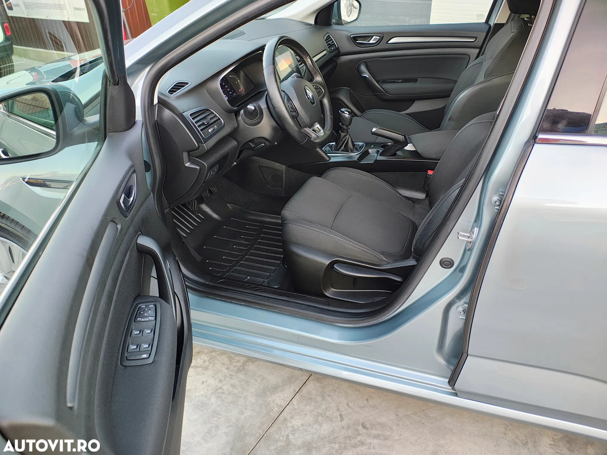 Renault Megane BLUE dCi Limited - 30